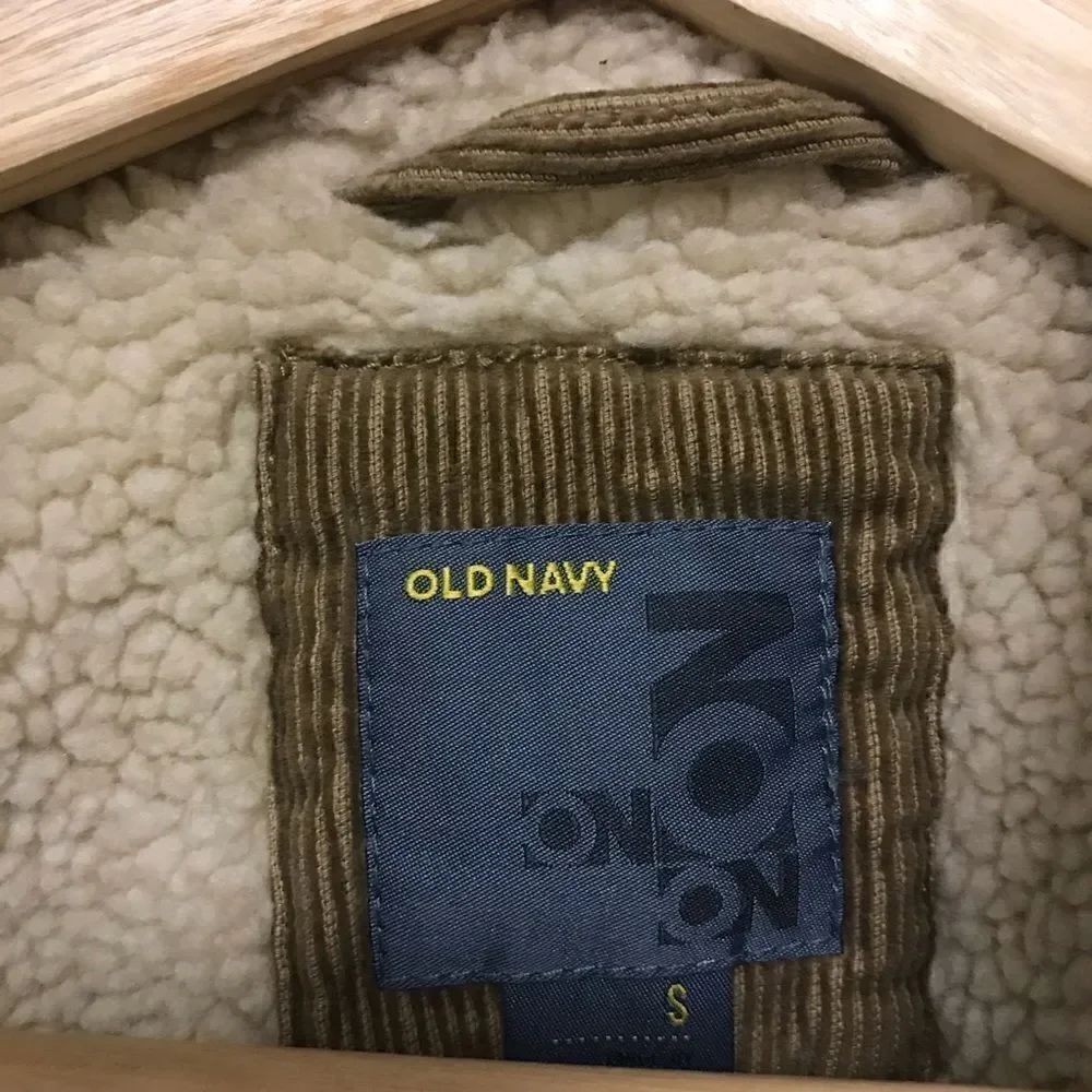 - l👠Old Navy fleece lined corduroy jacket  Sz Sm